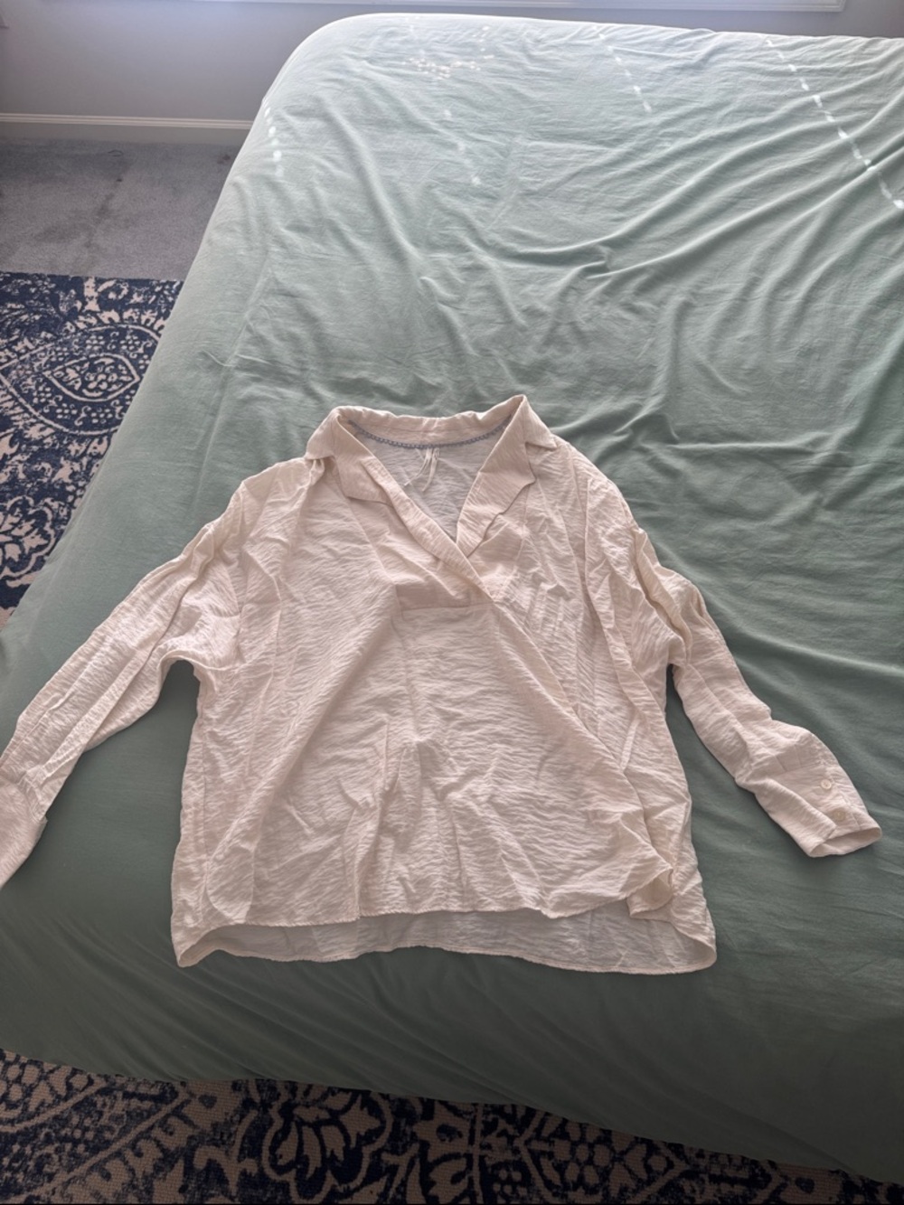 Anthropologie Cream Lightweight V-Neck Long Sleeve Blouse
